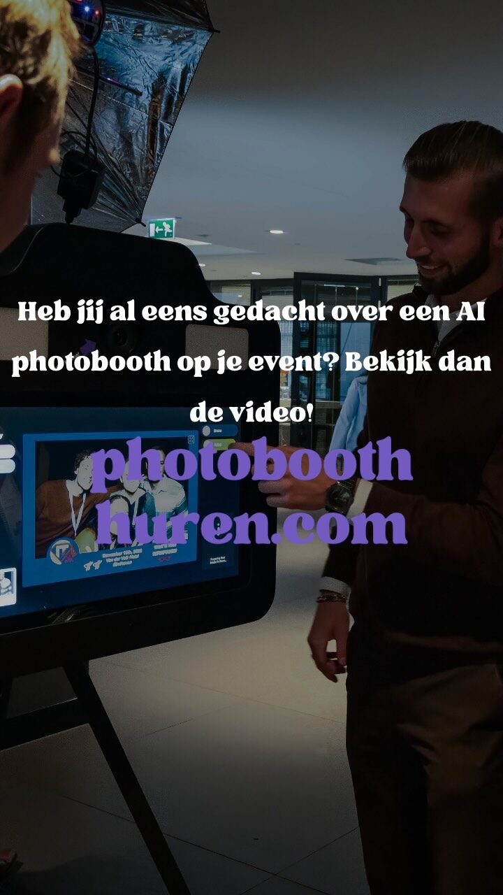 Instagram post from photoboothhurencom. This post is in position 1.